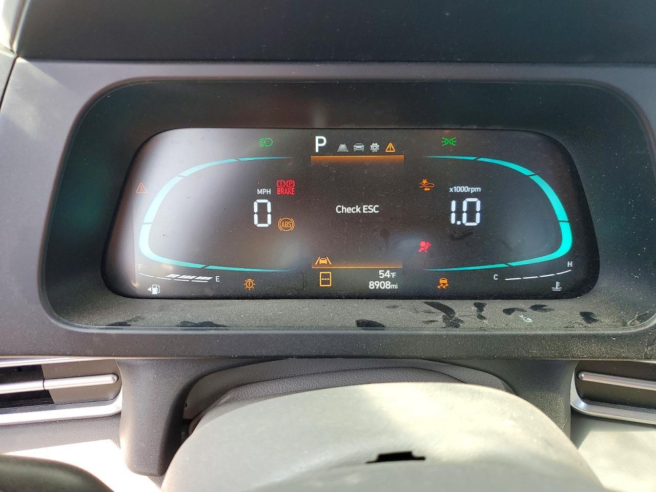 2025 Hyundai Elantra Sel Sport - zdjęcie 9