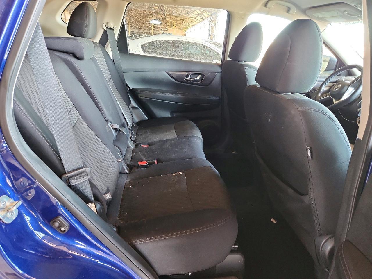 2018 Nissan Rogue S - zdjęcie 11