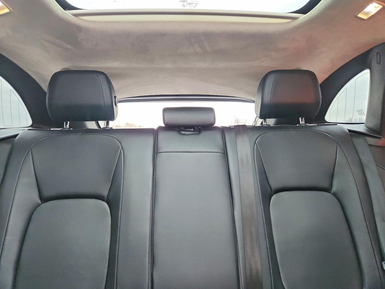 2019 Jaguar F-Pace - zdjęcie 10