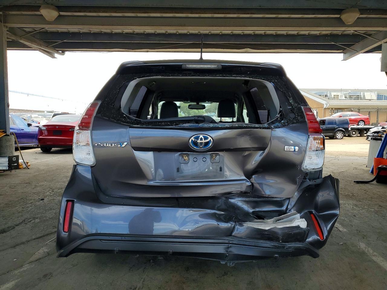 2015 Toyota Prius V Four - zdjęcie 6