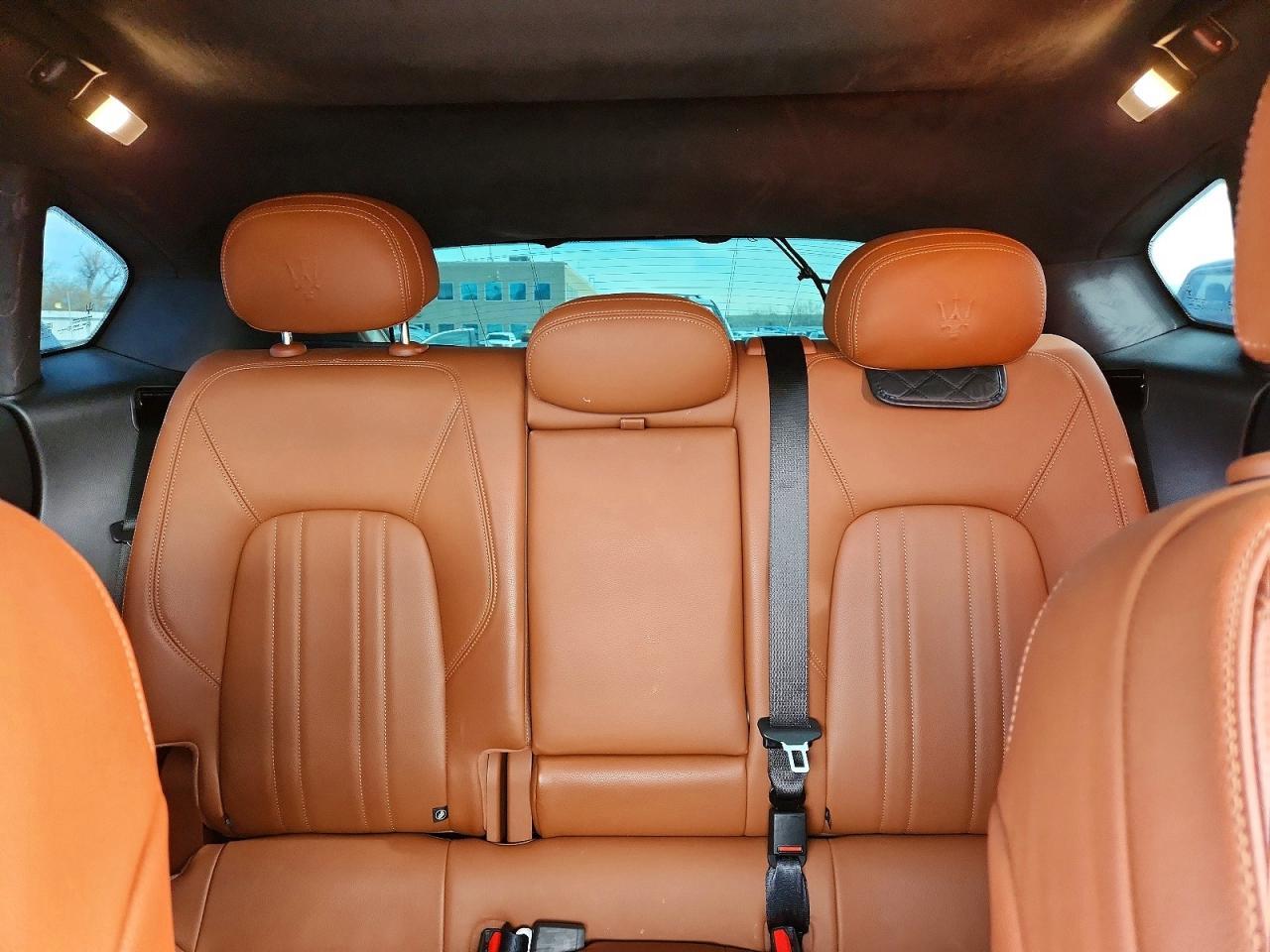 2022 Maserati Levante Base - zdjęcie 10