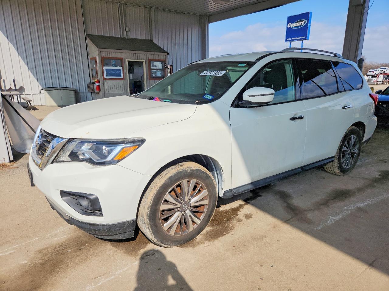 2019 Nissan Pathfinder Sv - zdjęcie główne