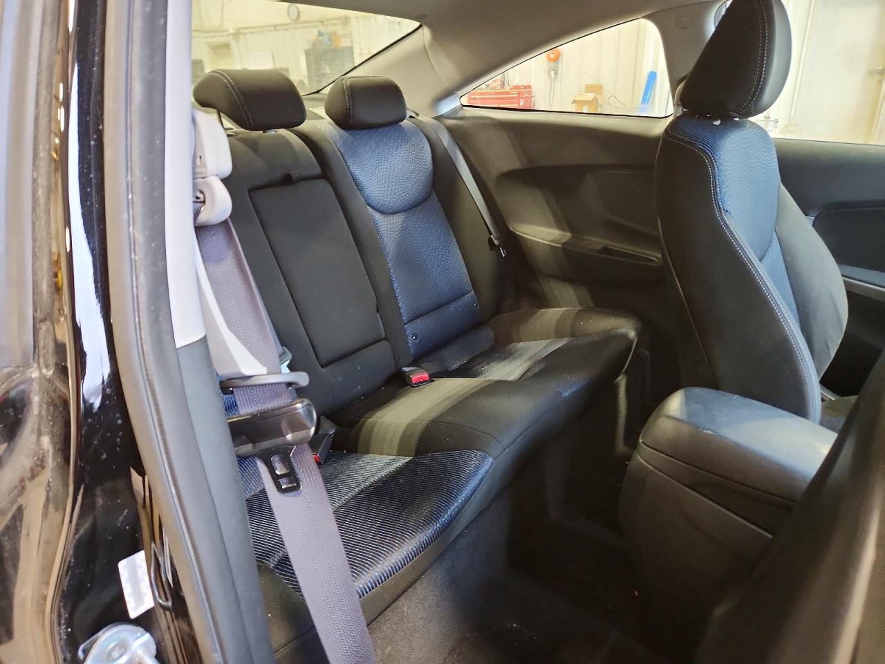 2014 Hyundai Elantra Coupe Base - zdjęcie 10