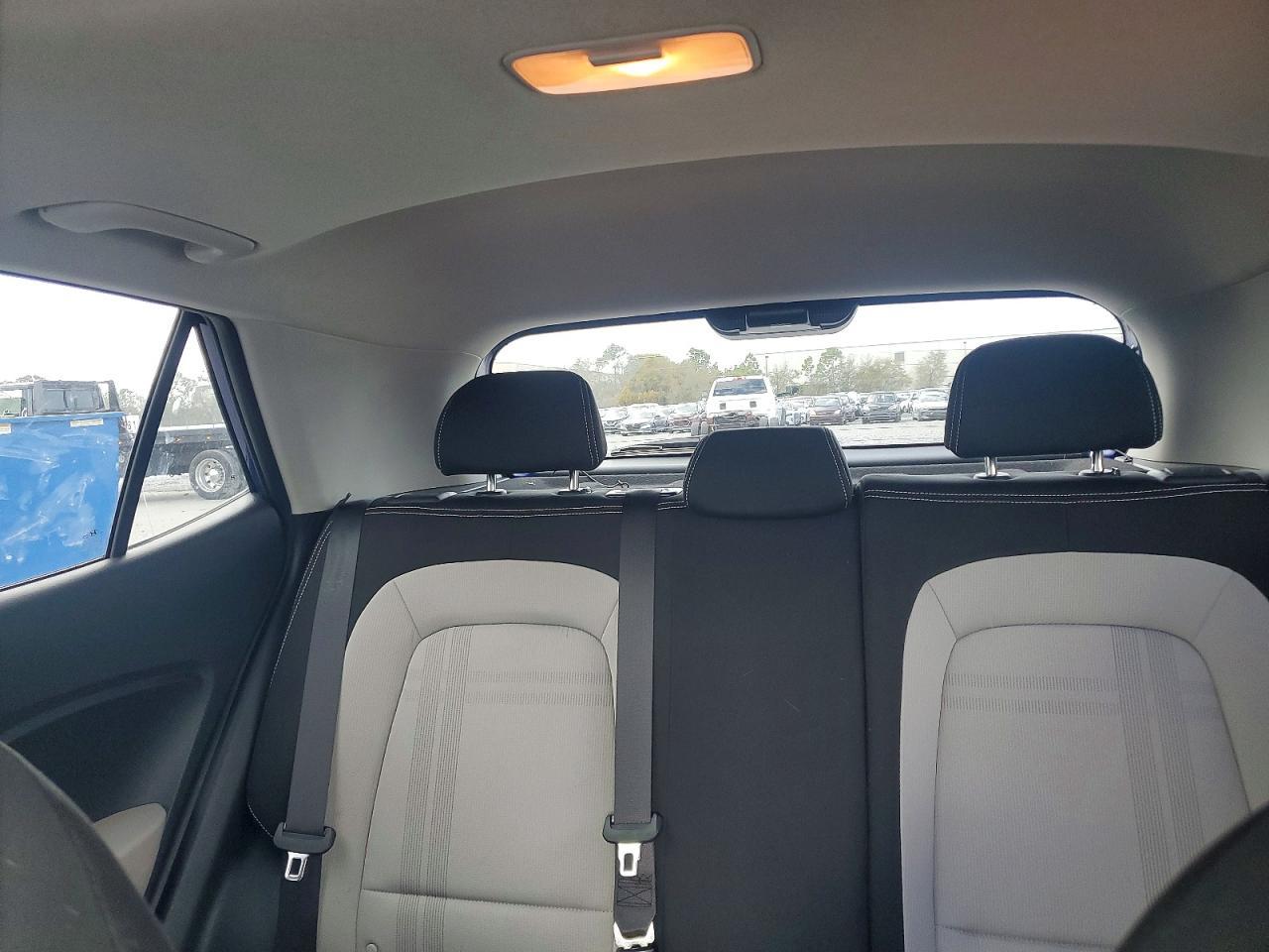 2025 Hyundai Venue Sel - zdjęcie 10