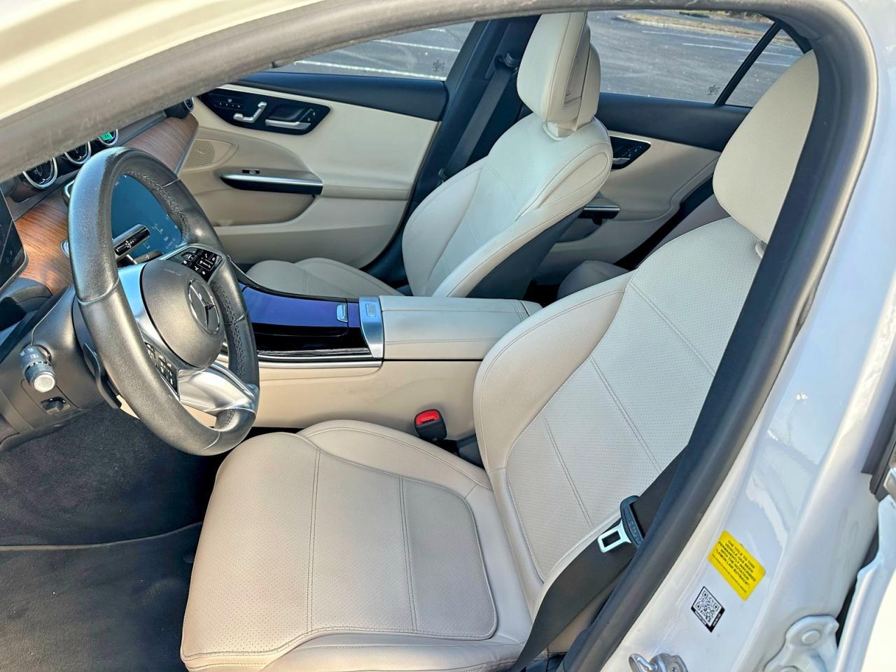 2023 Mercedes-Benz C 300 - zdjęcie 14