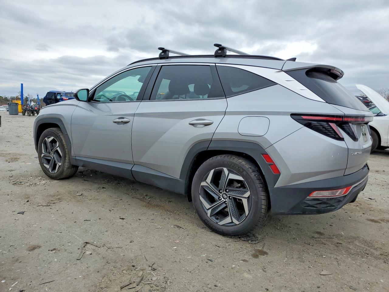 2022 Hyundai Tucson Plug-In Hybrid Sel - zdjęcie 2