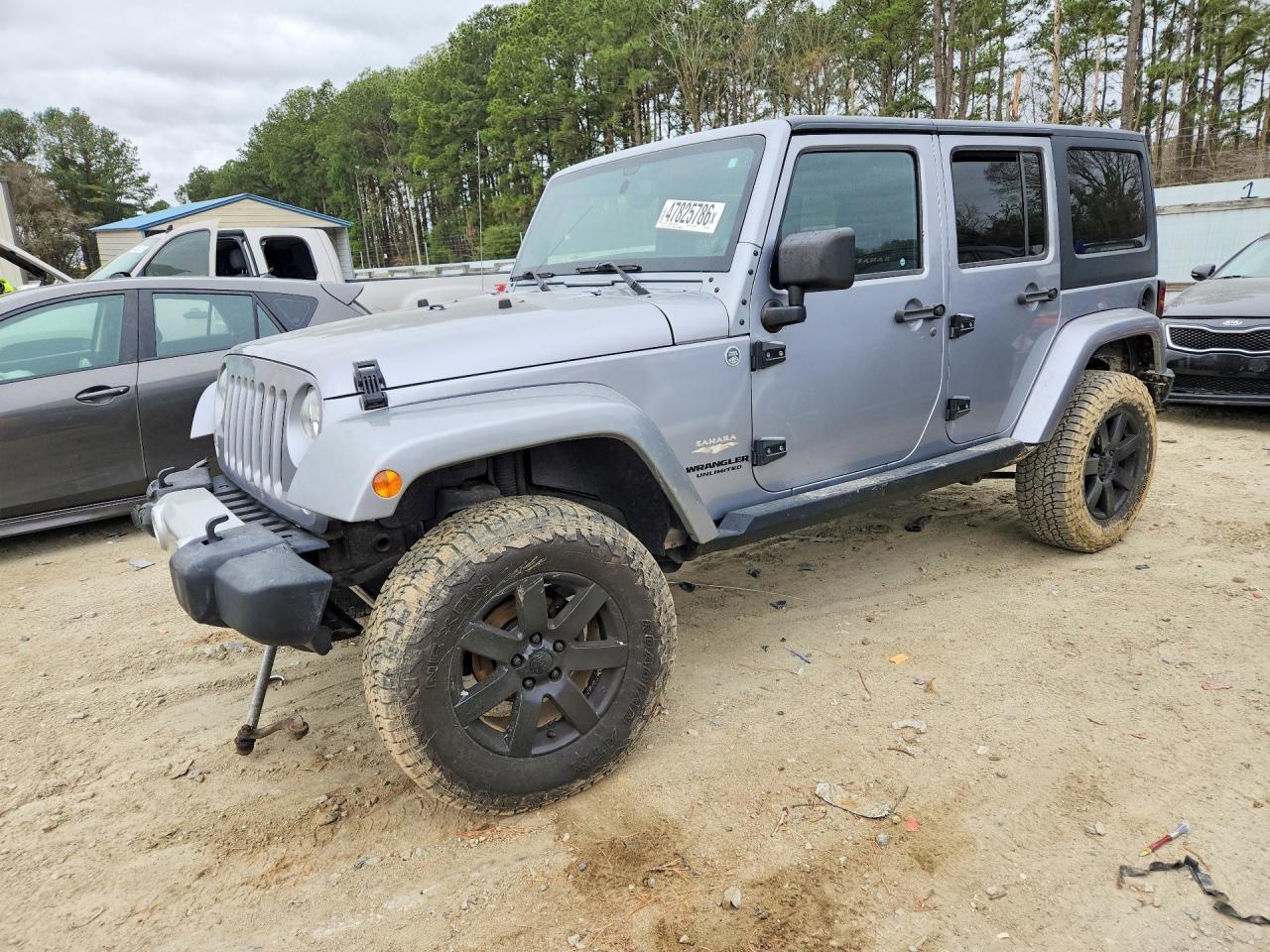 2014 Jeep Wrangler Unlimited Sahara - zdjęcie główne