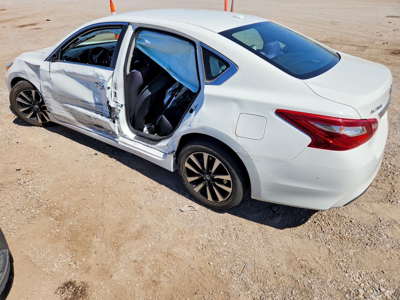 2018 Nissan Altima 2.5 Sv - zdjęcie 2
