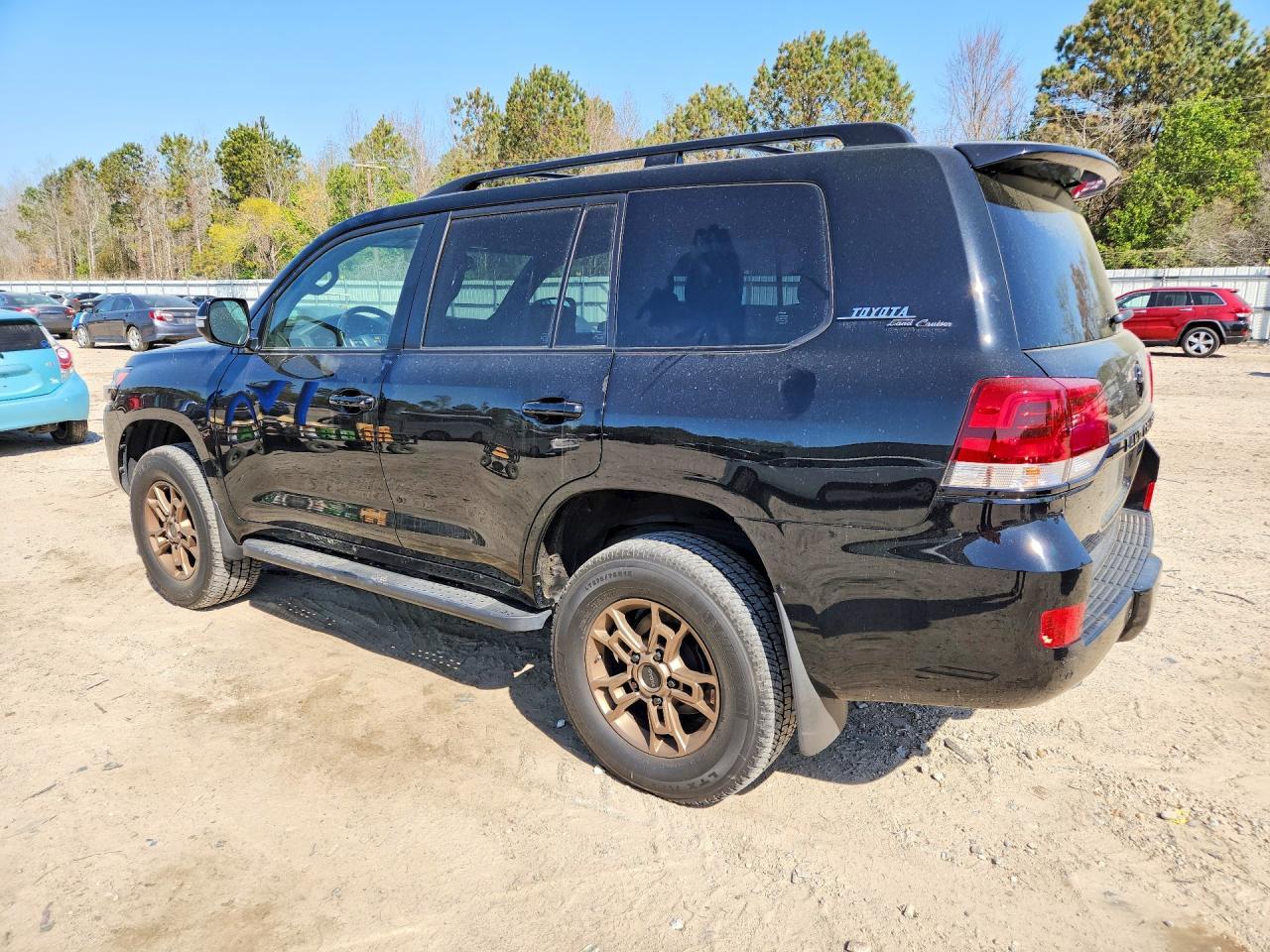 2021 Toyota Land Cruiser Heritage Edition - zdjęcie 2