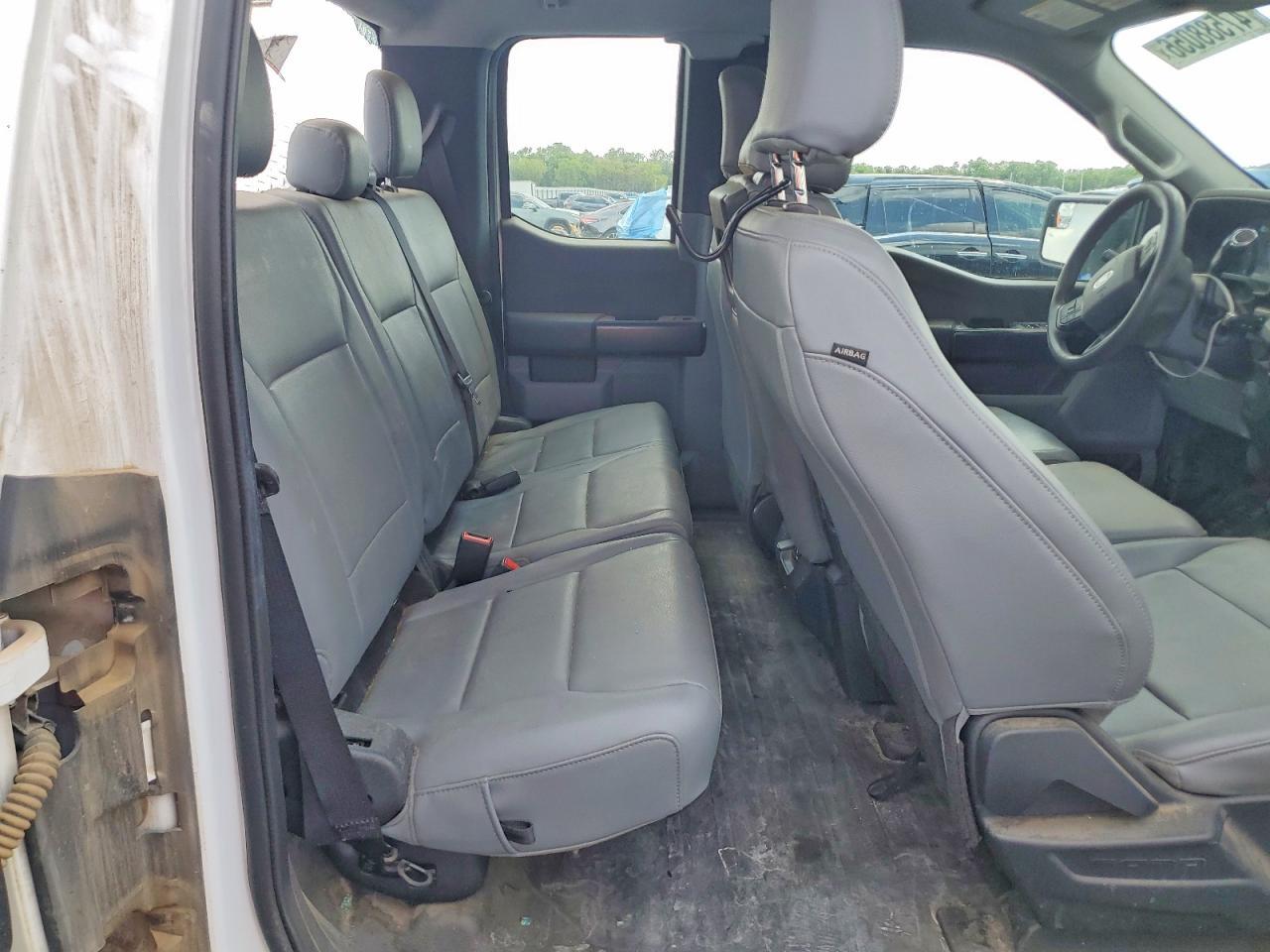 2022 Ford F150 Super Cab - zdjęcie 10