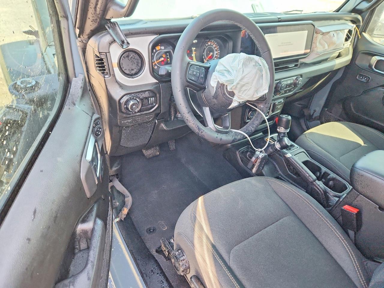 2025 Jeep Wrangler Sport - zdjęcie 8