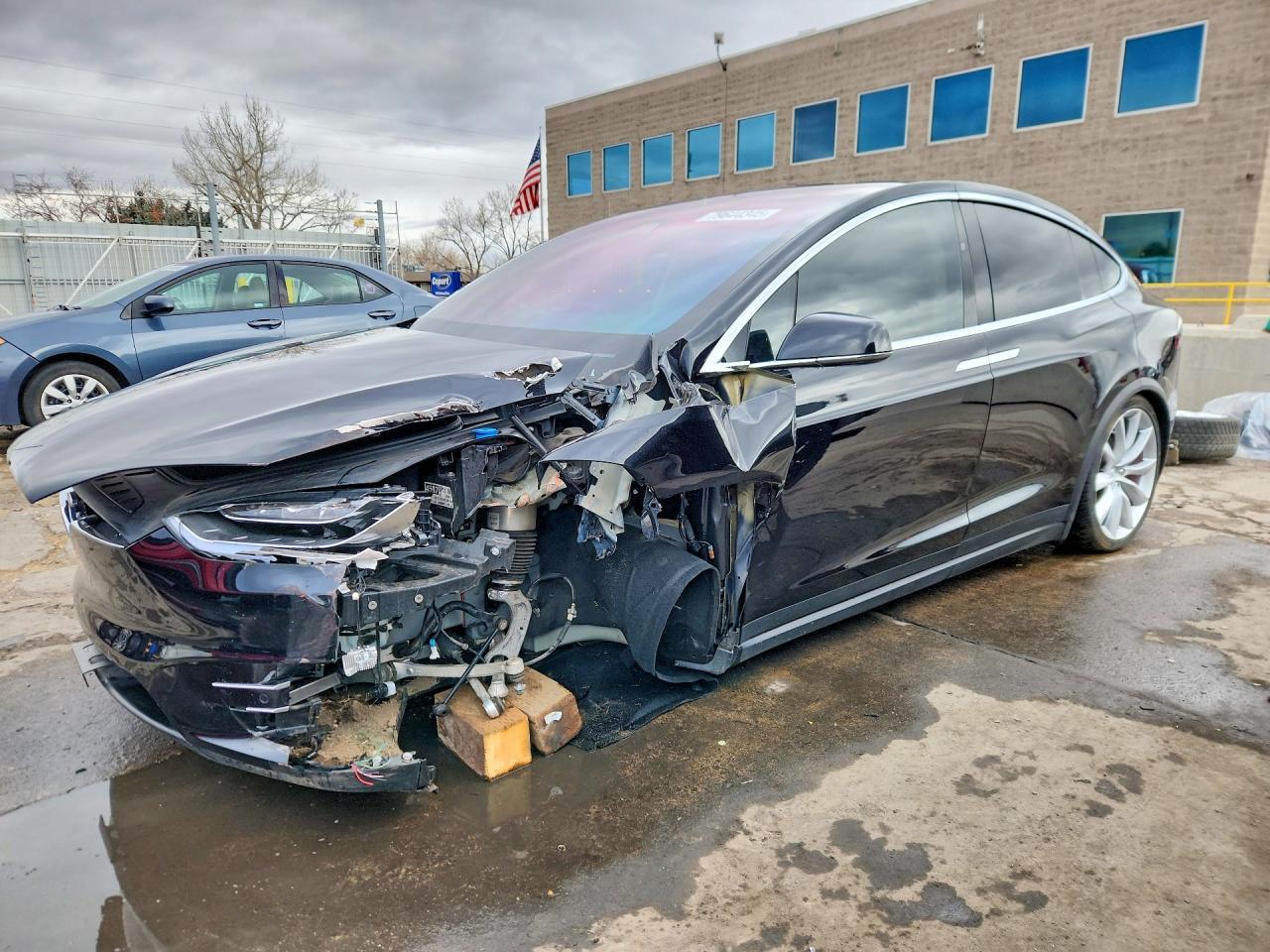 2017 Tesla Model X - zdjęcie główne