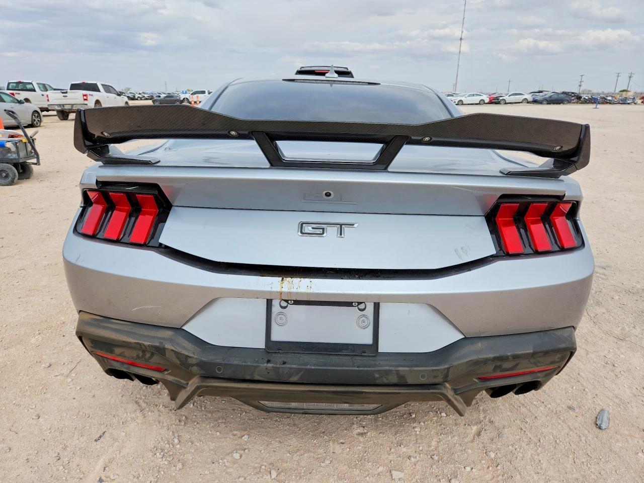 2024 Ford Mustang Gt - zdjęcie 6