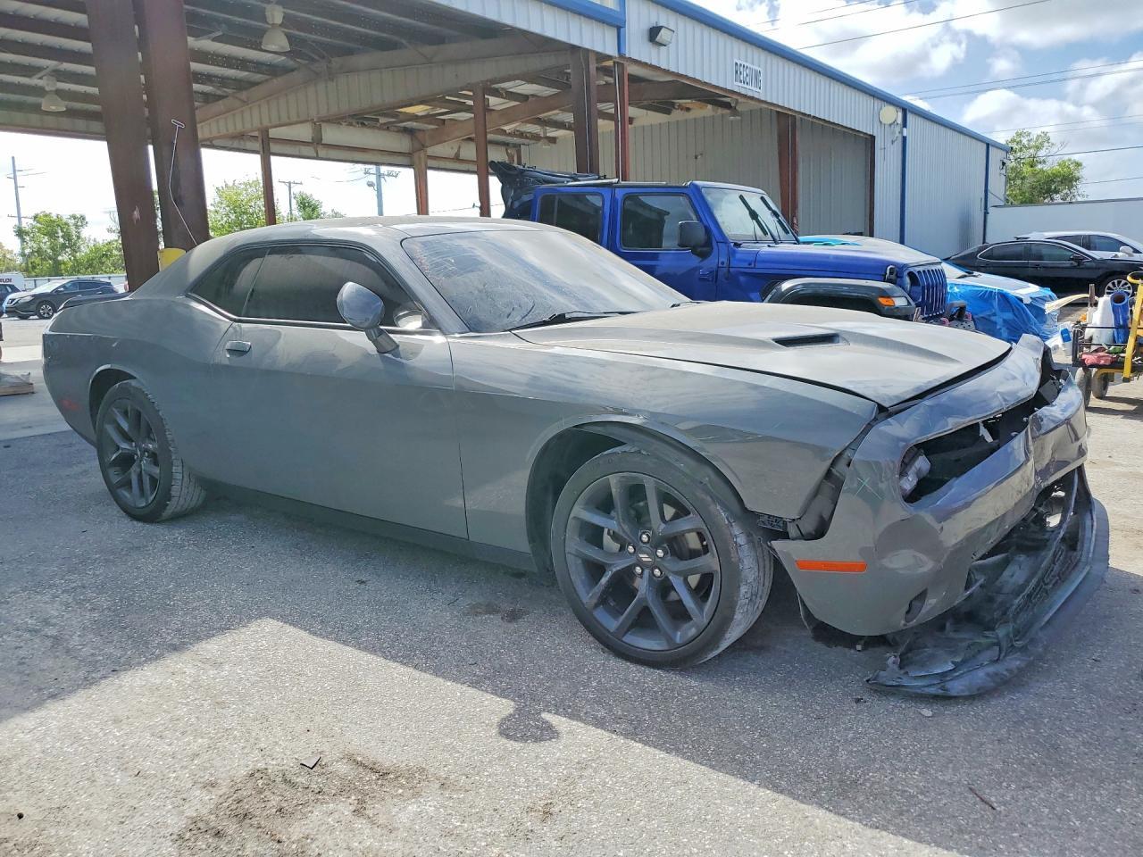 2023 Dodge Challenger Sxt - zdjęcie 4