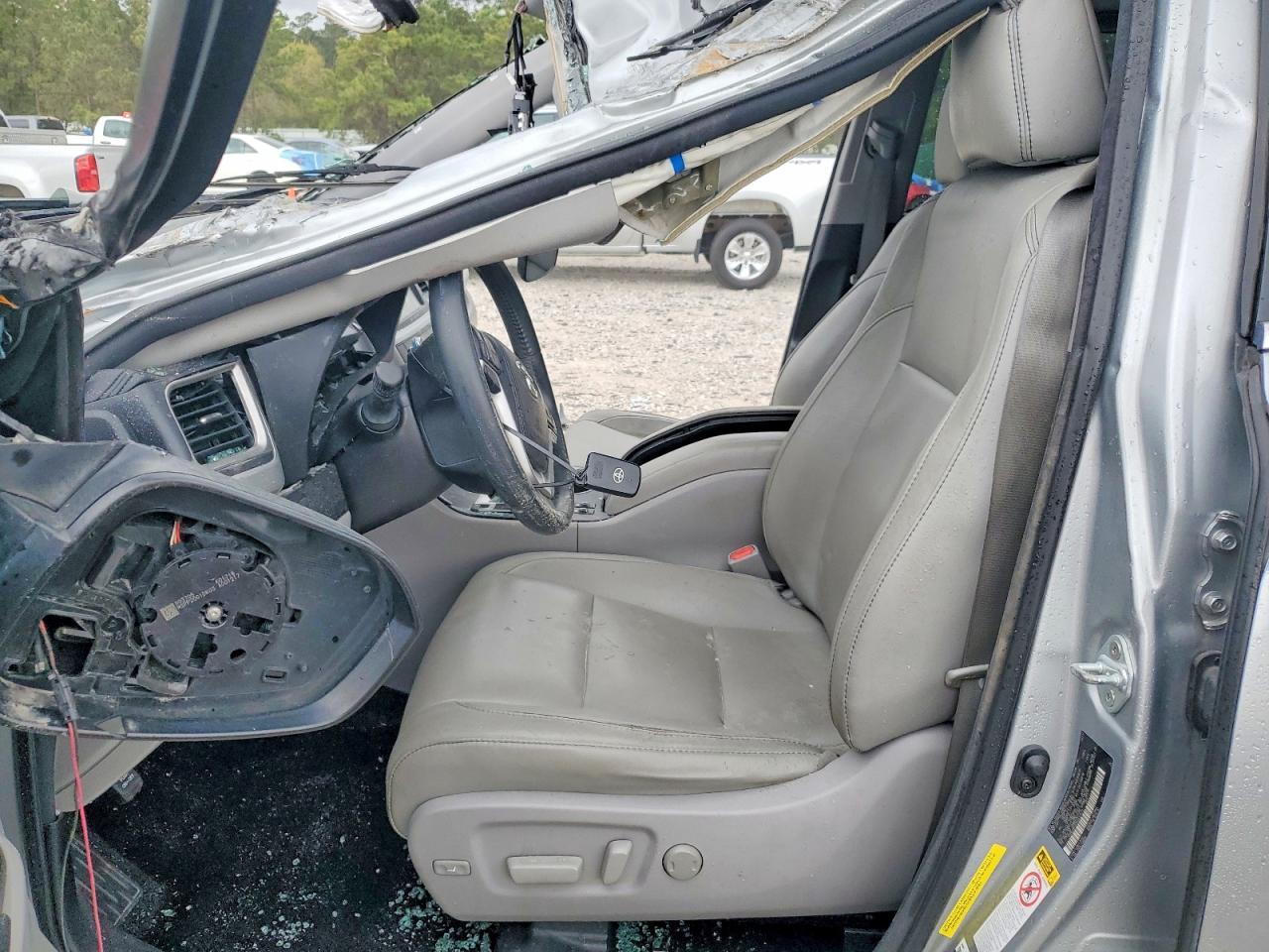 2017 Toyota Highlander Xle - zdjęcie 7