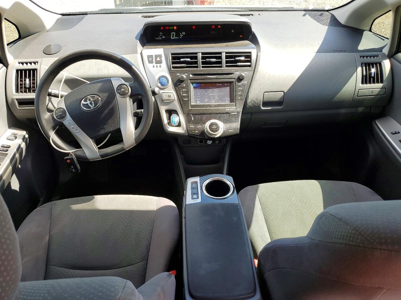 2013 Toyota Prius V Three - zdjęcie 8