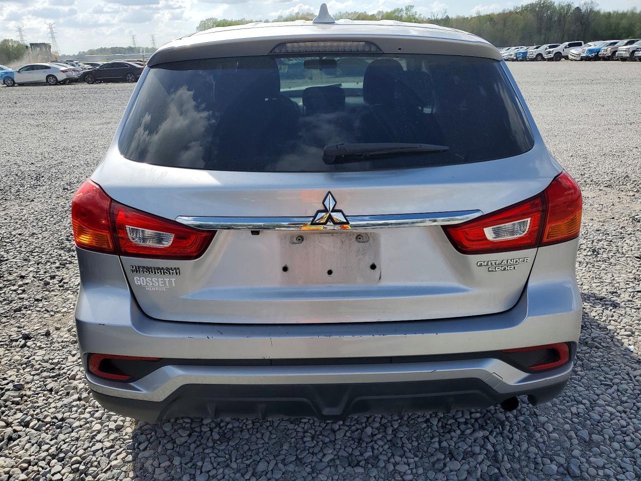 2018 Mitsubishi Outlander Sport Es - zdjęcie 6