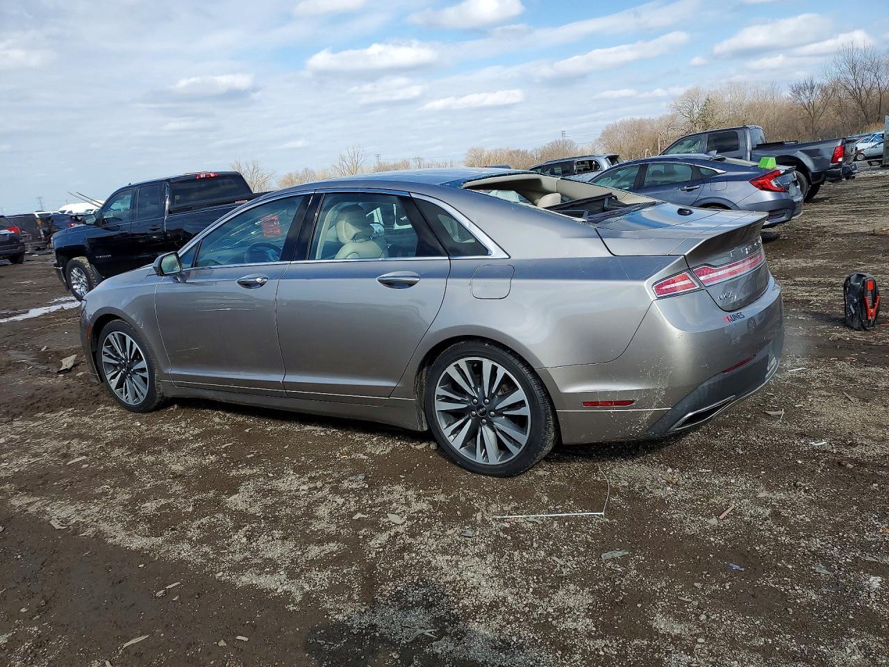 2018 Lincoln Mkz Hybrid Reserve - zdjęcie 2