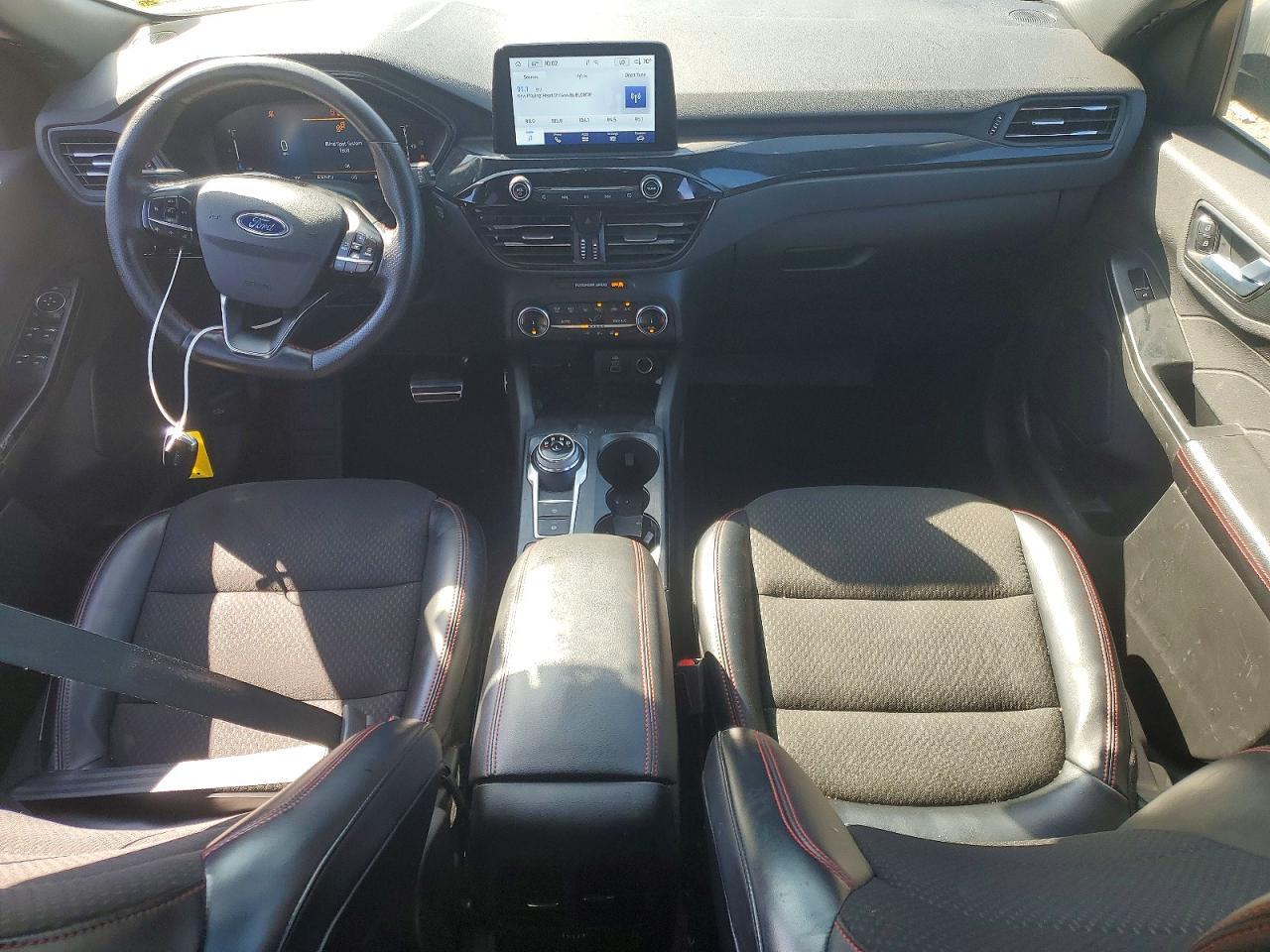 2024 Ford Escape St Line - zdjęcie 8
