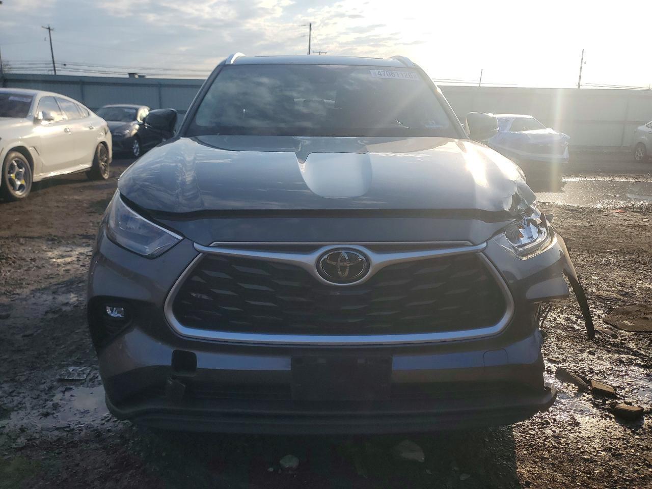 2020 Toyota Highlander Xle - zdjęcie 5