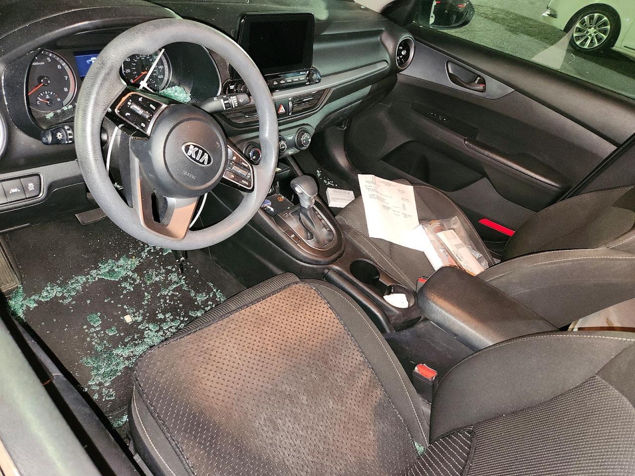 2021 Kia Forte Lxs - zdjęcie 8