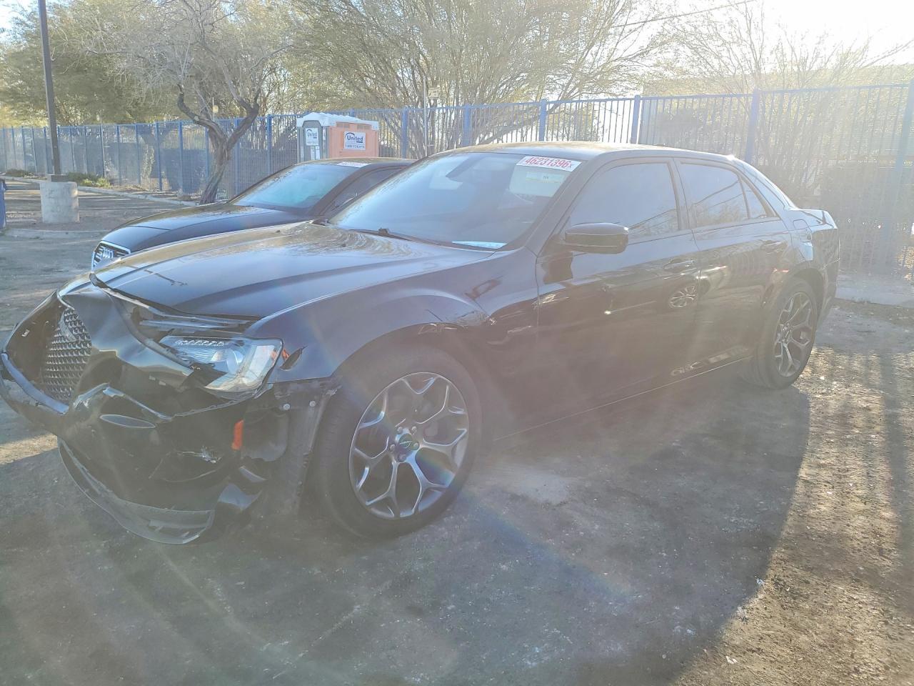 2018 Chrysler 300 Touring - zdjęcie główne