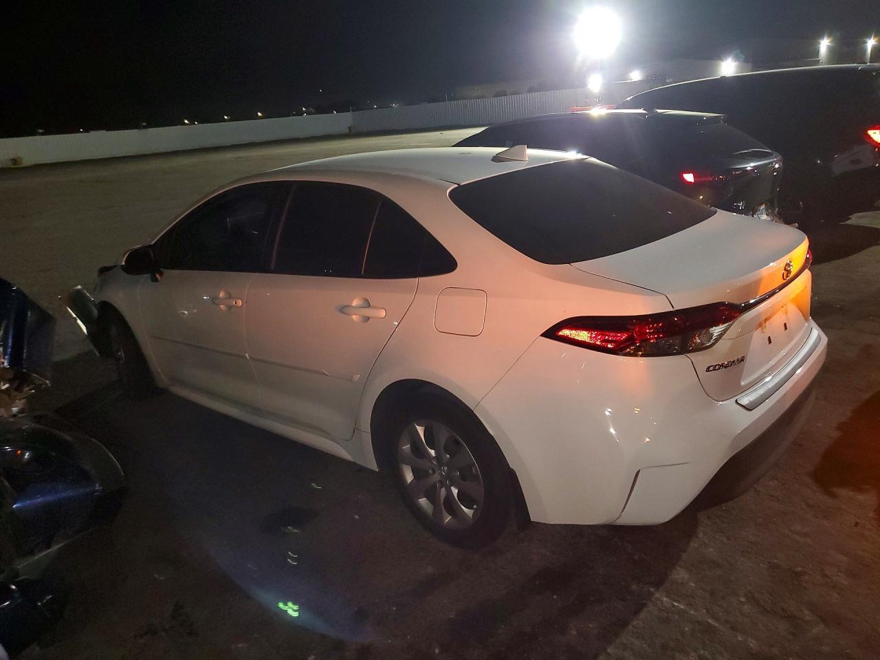2023 Toyota Corolla Le - zdjęcie 2