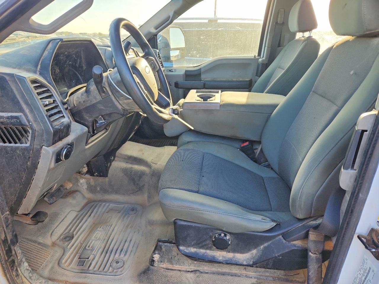 2021 Ford F250 Xl 4Wd 6.7L V8 Tdsl Ext Cab - zdjęcie 7