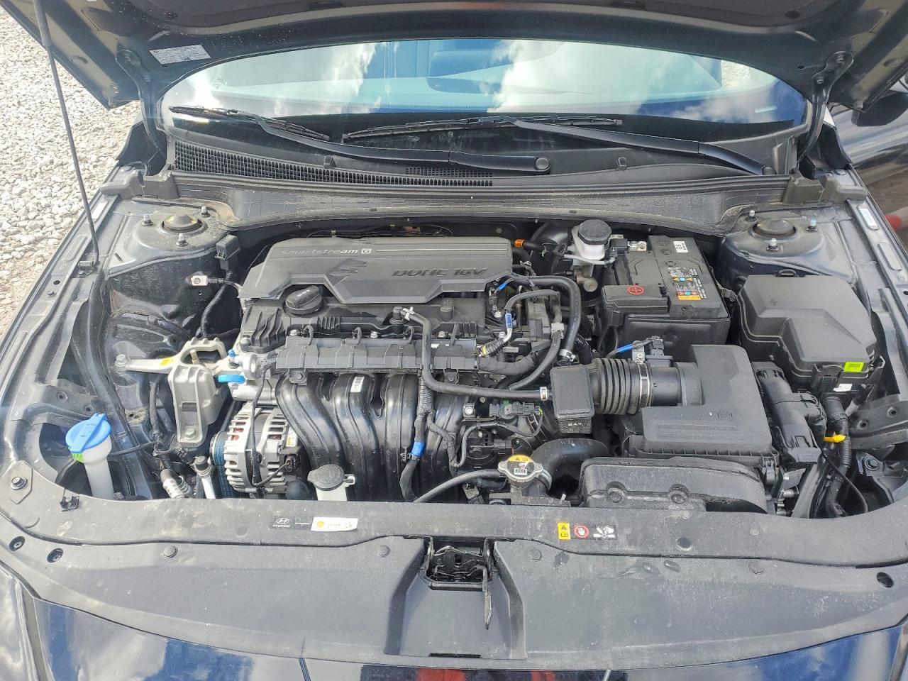 2025 Hyundai Elantra Sel Sport - zdjęcie 11