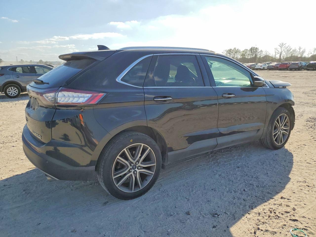 2017 Ford Edge Titanium - zdjęcie 3