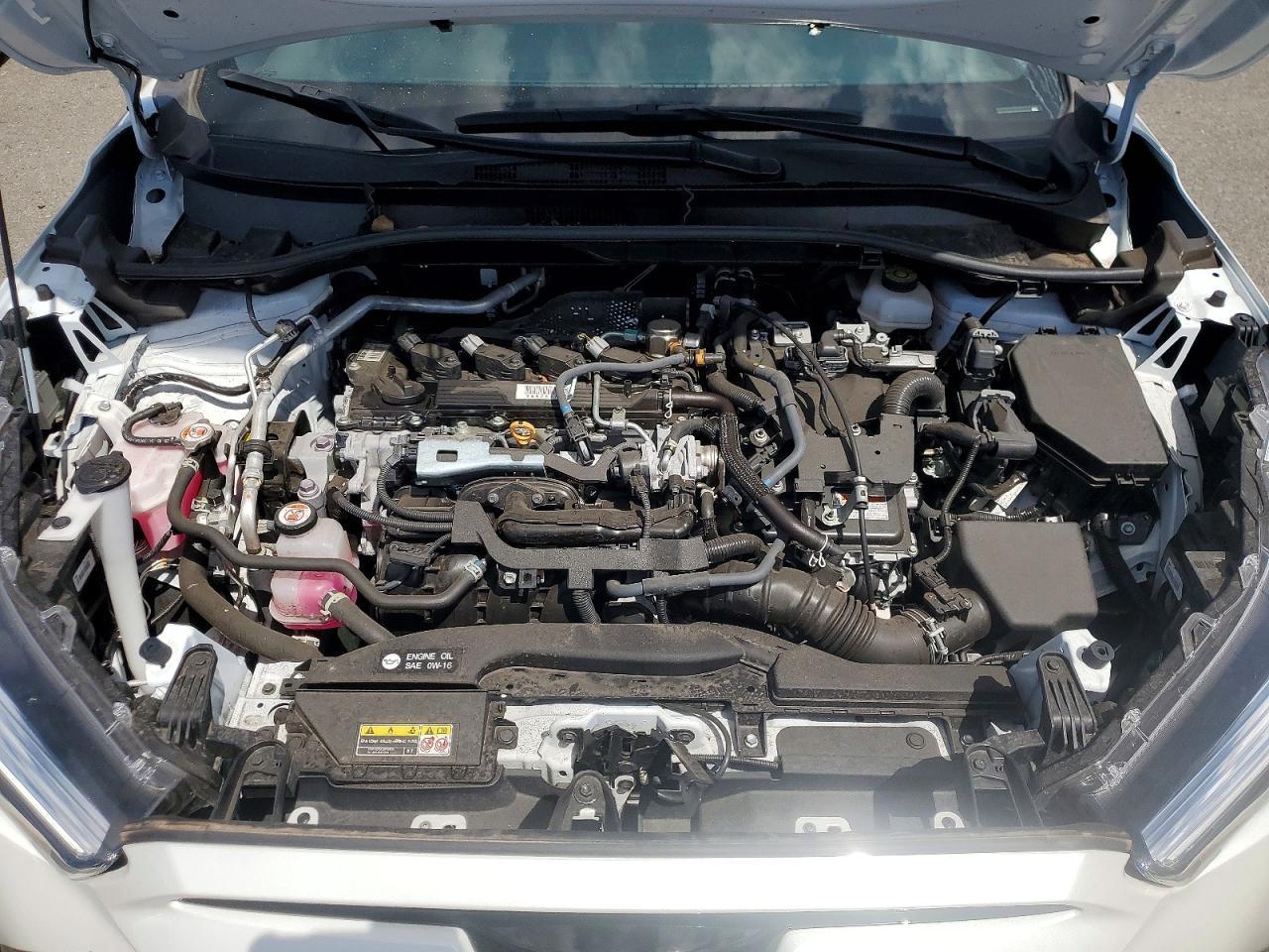 2024 Toyota Corolla Cross Hybrid S - zdjęcie 12