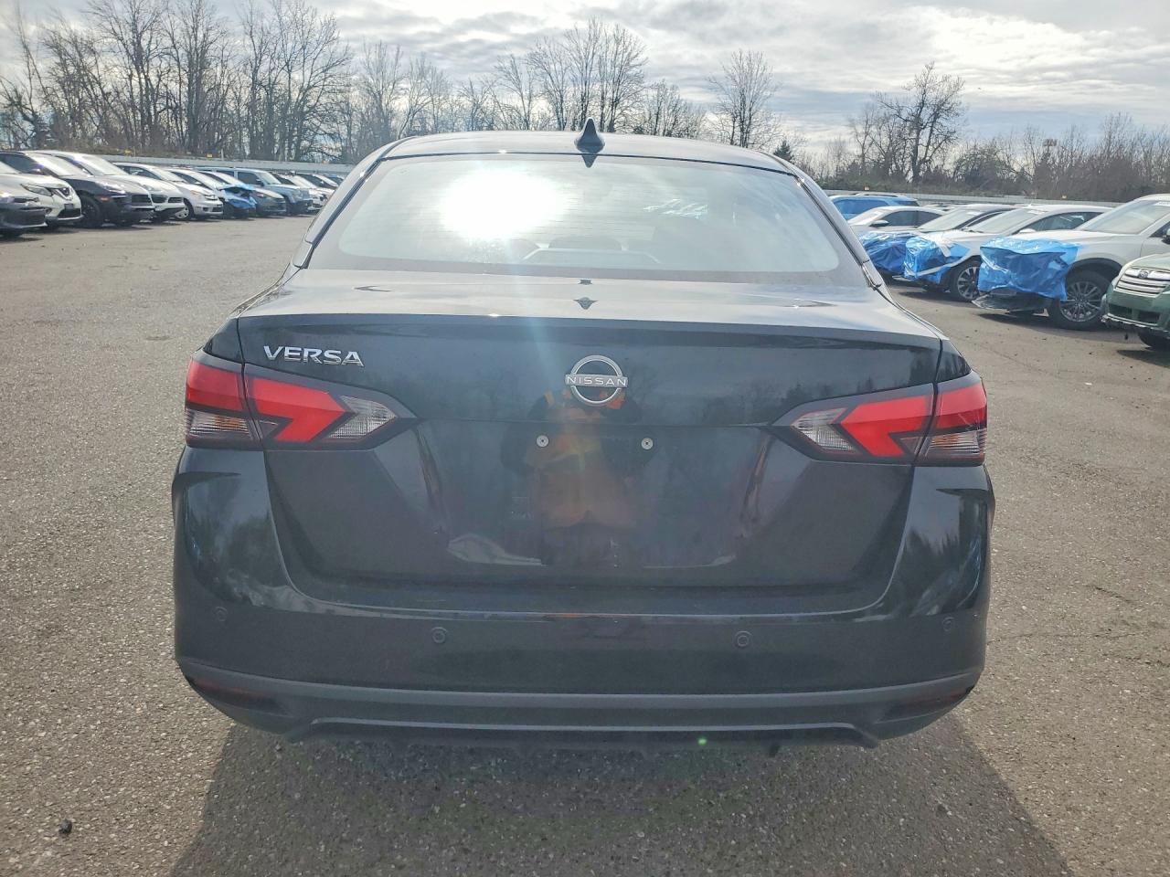 2025 Nissan Versa Sv - zdjęcie 6