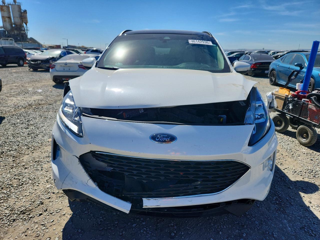 2020 Ford Escape Titanium - zdjęcie 5