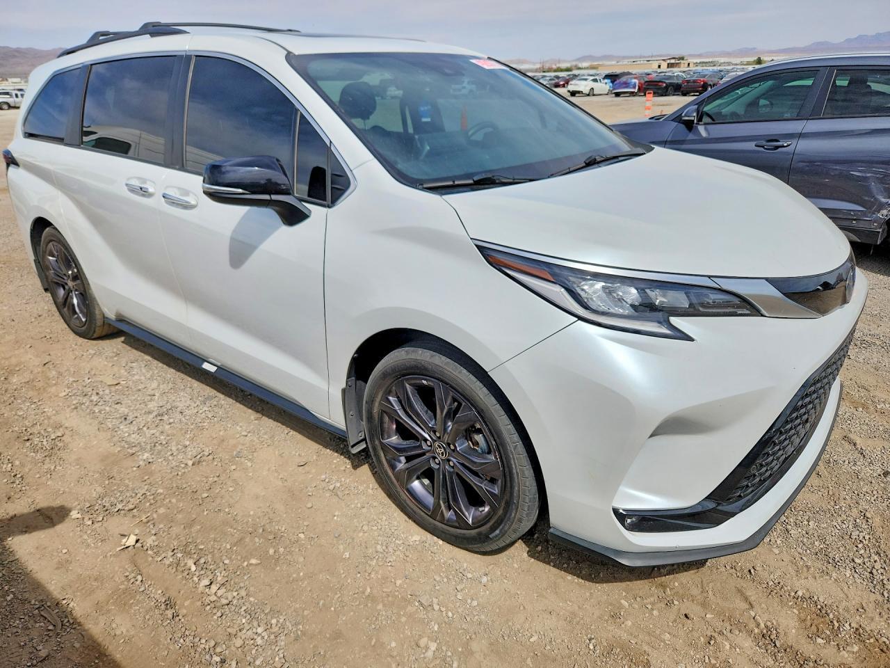 2023 Toyota Sienna 25Th Anniversary Edition - zdjęcie 4