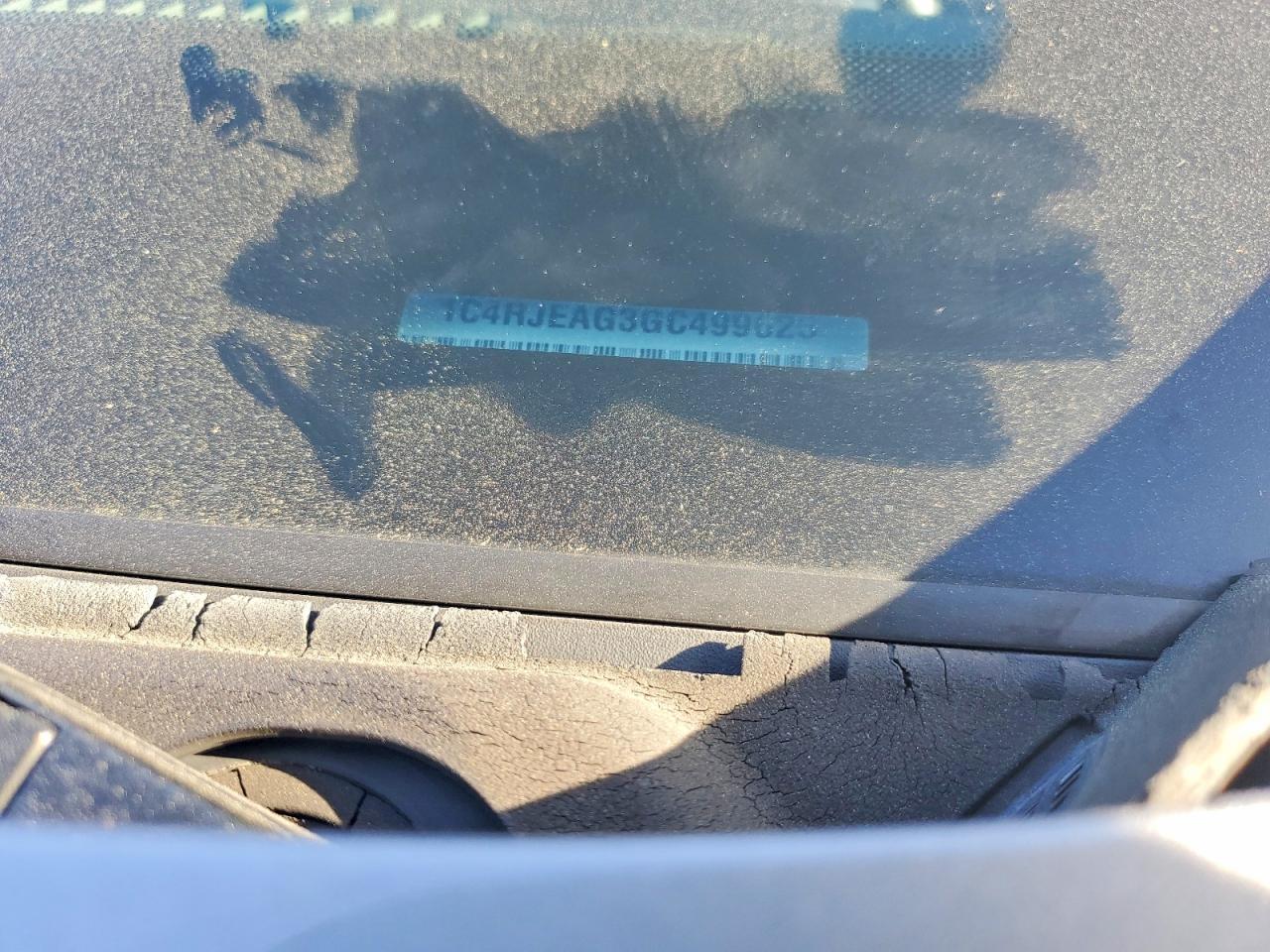 2016 Jeep Grand Cherokee Laredo - zdjęcie 12