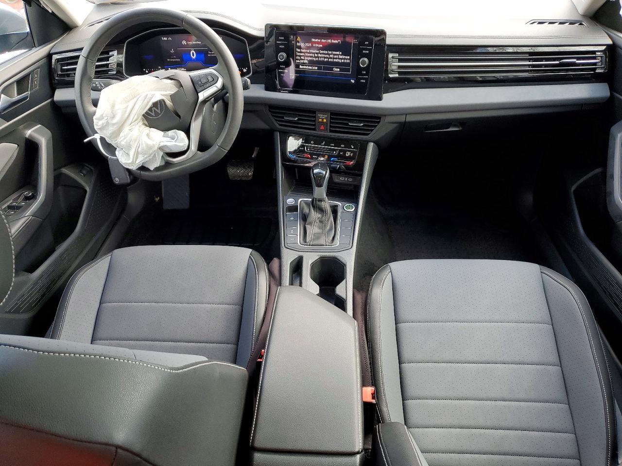 2025 Volkswagen Jetta Se - zdjęcie 8