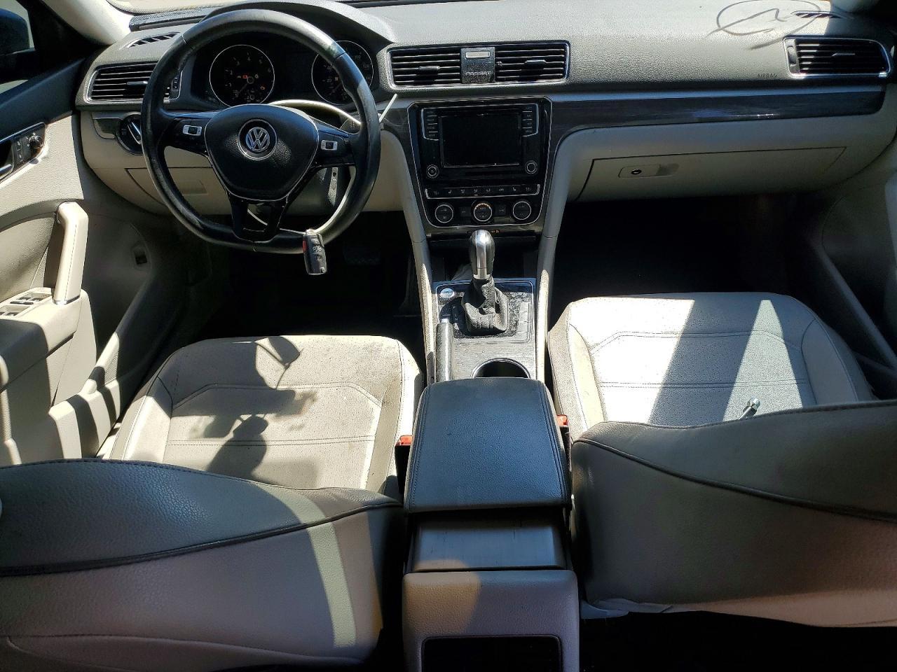 2018 Volkswagen Passat Se - zdjęcie 8