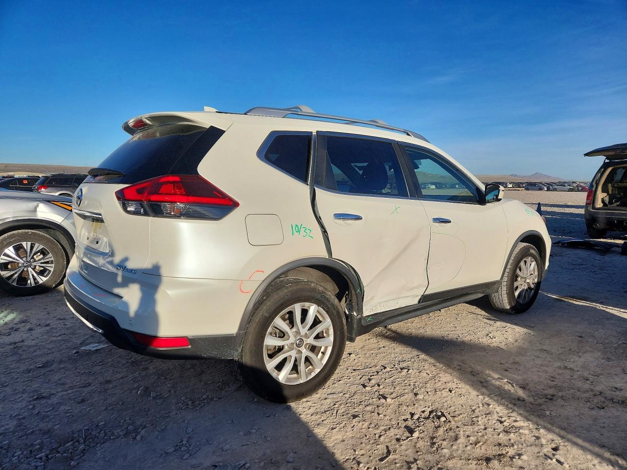 2020 Nissan Rogue Sv - zdjęcie 3