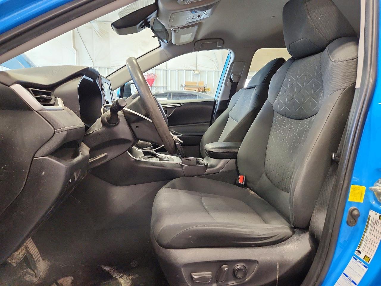 2021 Toyota Rav4 Xle - zdjęcie 7