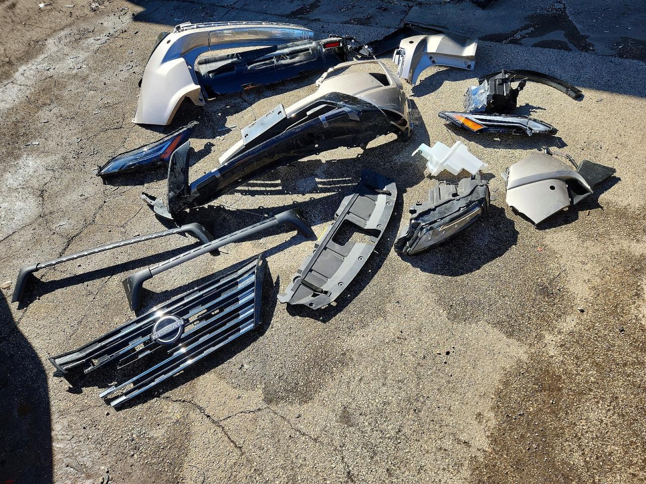 2025 Nissan Rogue Platinum - zdjęcie 13