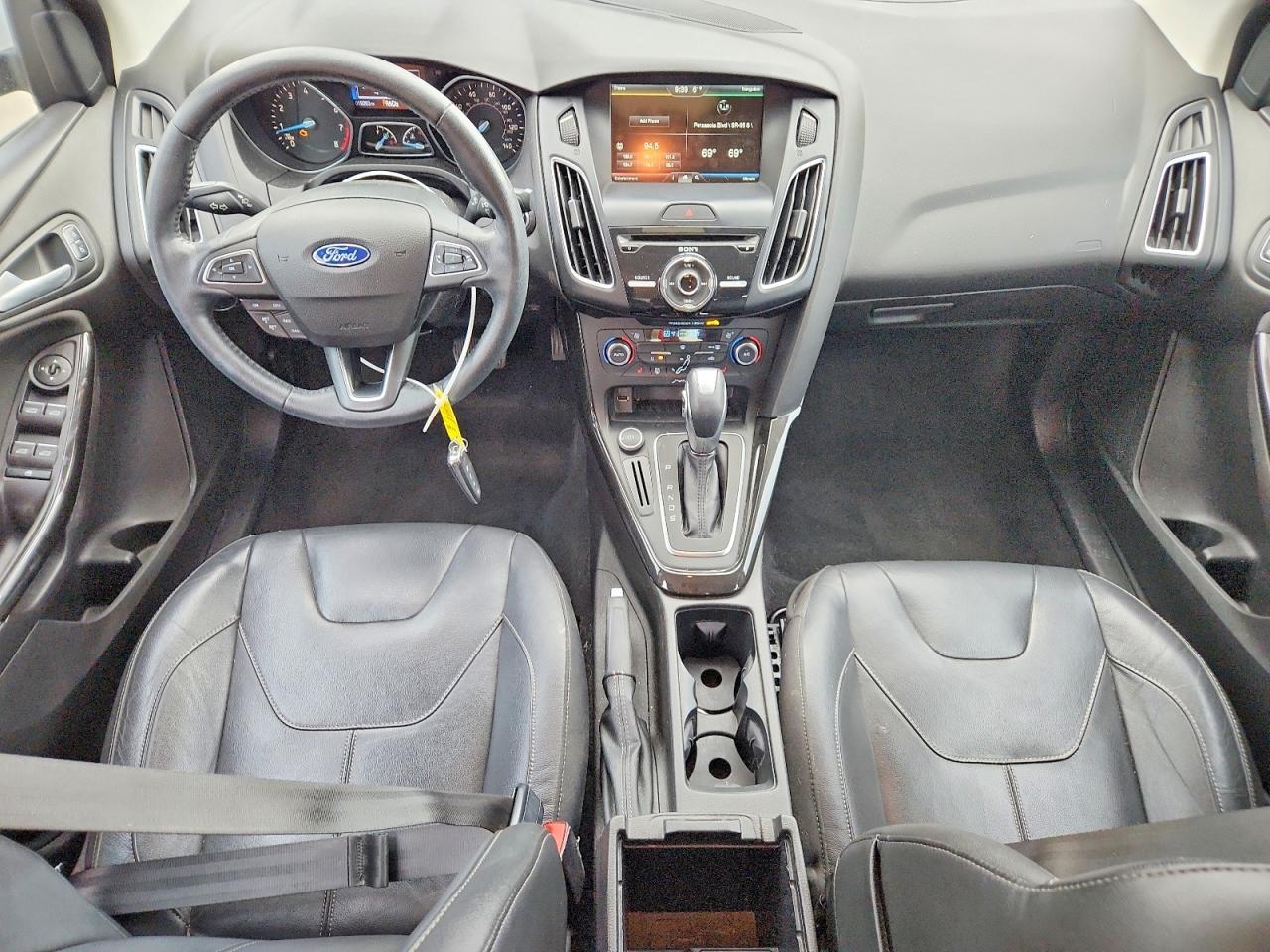 2015 Ford Focus Titanium - zdjęcie 8