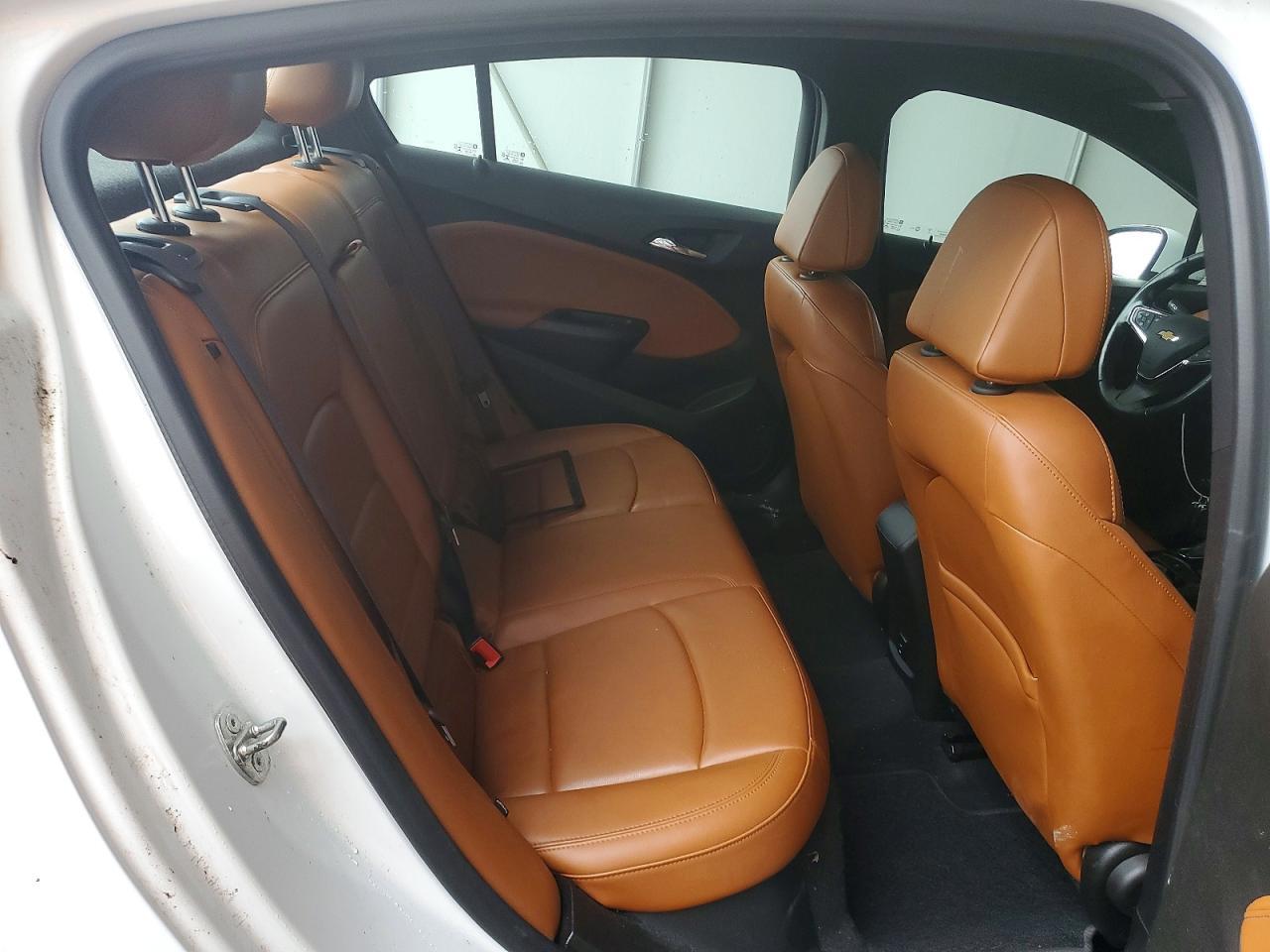 2017 Chevrolet Cruze Premier - zdjęcie 10