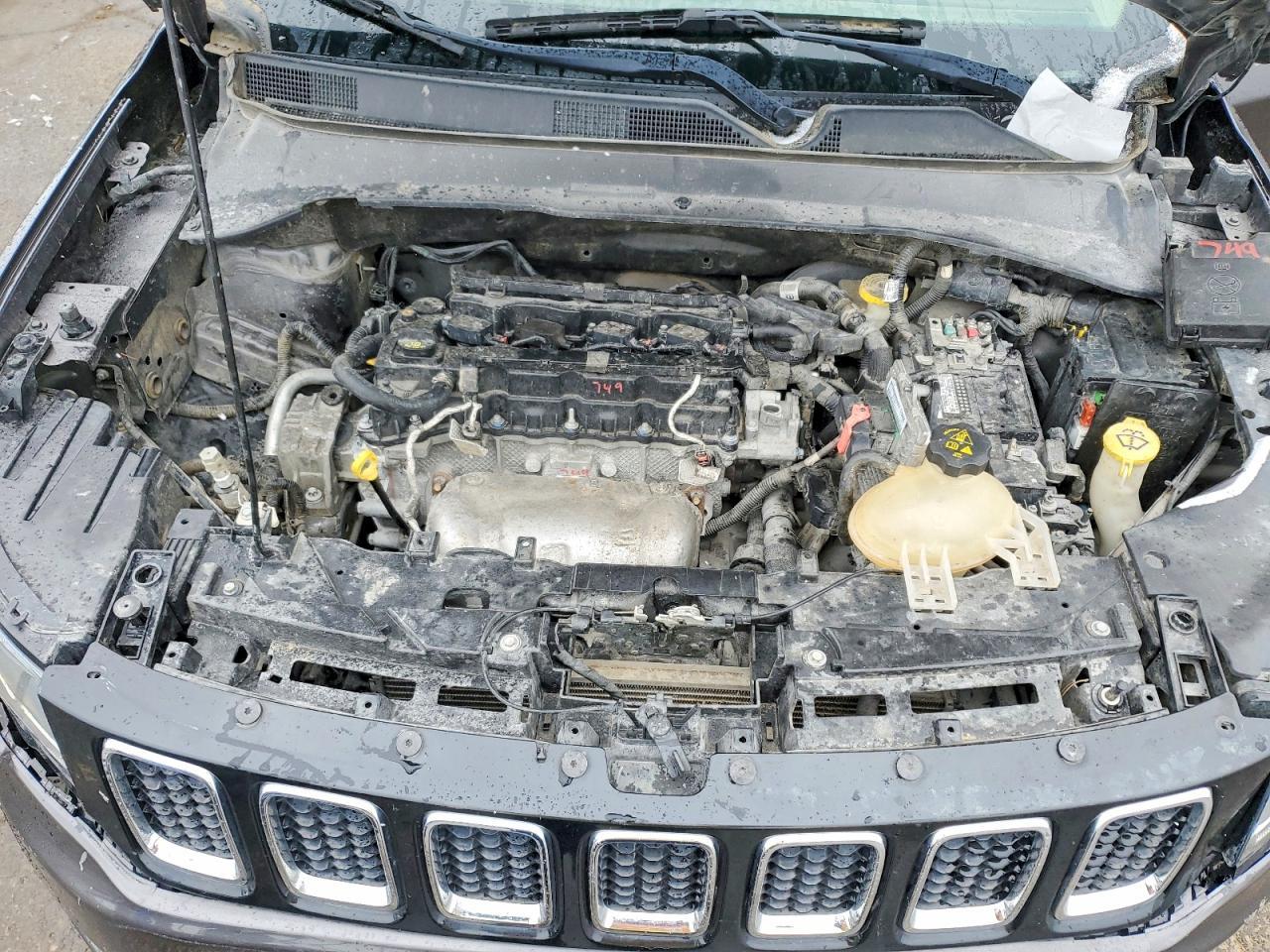 2021 Jeep Compass Limited - zdjęcie 12