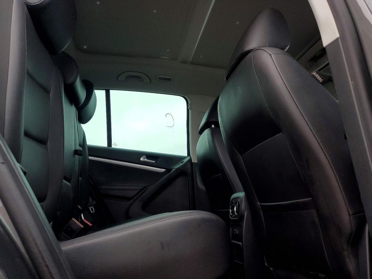 2016 Volkswagen Tiguan Comfortline - zdjęcie 11