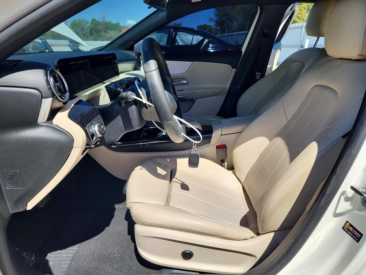 2020 Mercedes-Benz A 220 - zdjęcie 7