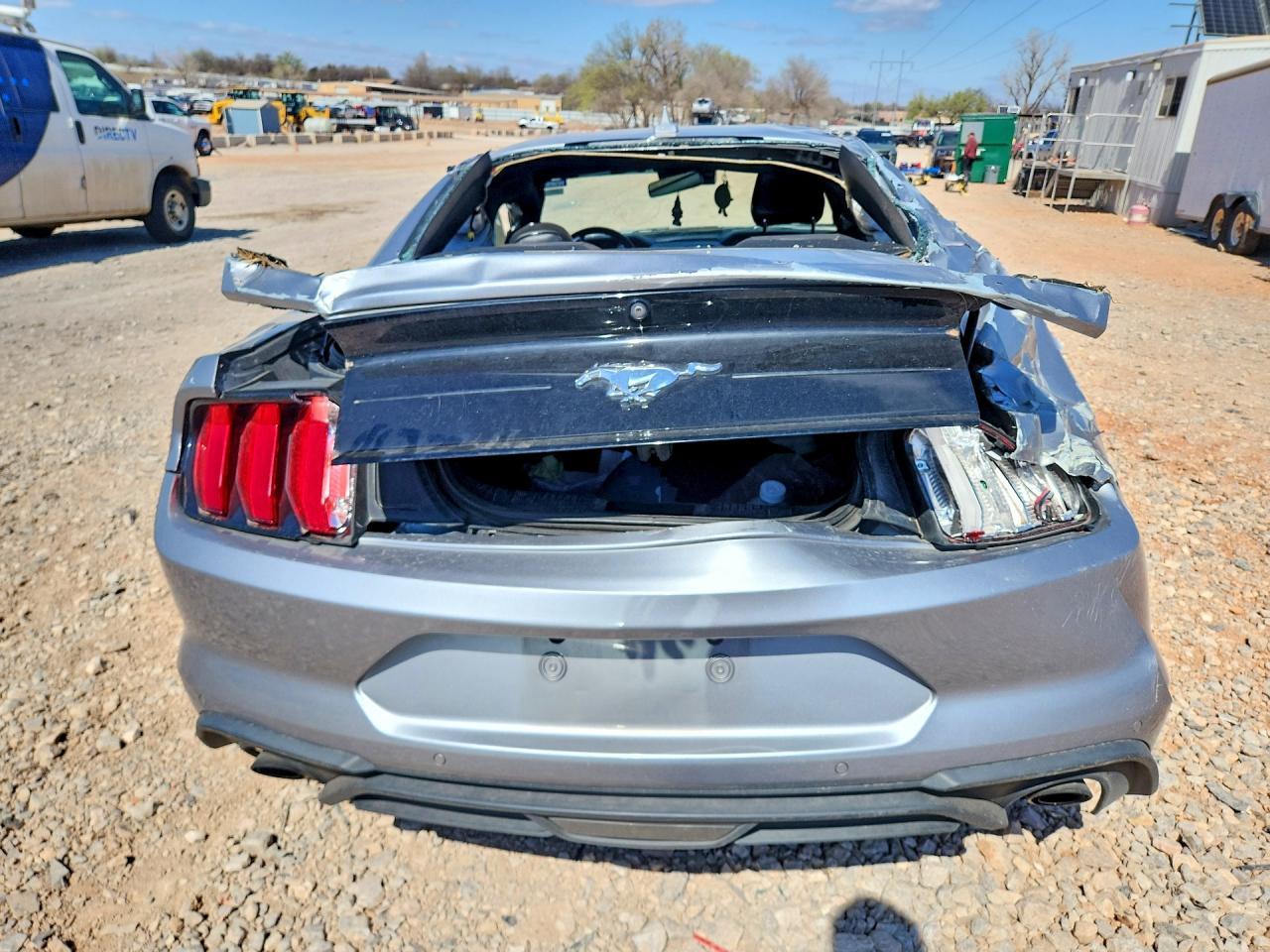 2022 Ford Mustang - zdjęcie 6