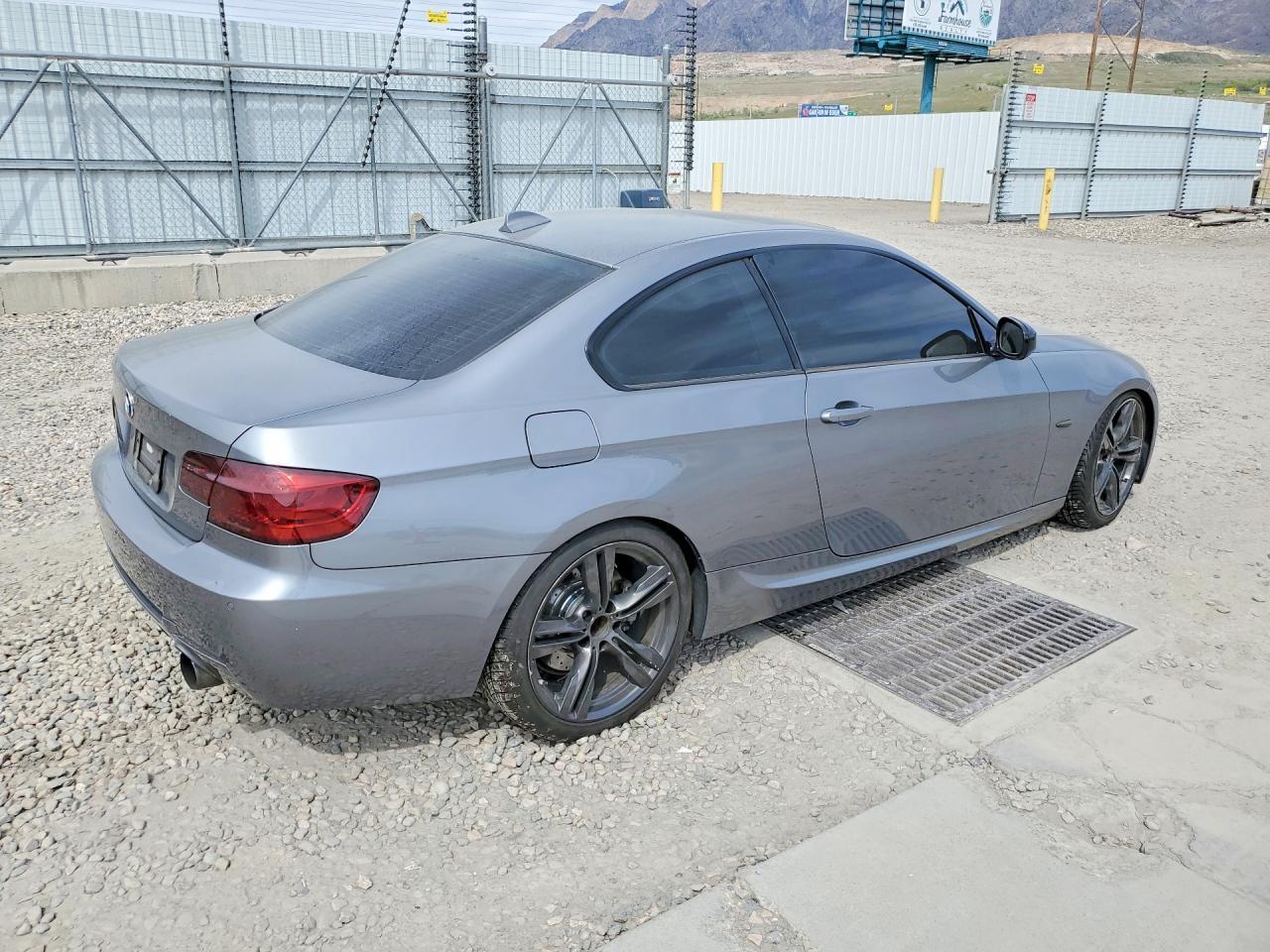 BMW Seria 3 - zdjęcie 3