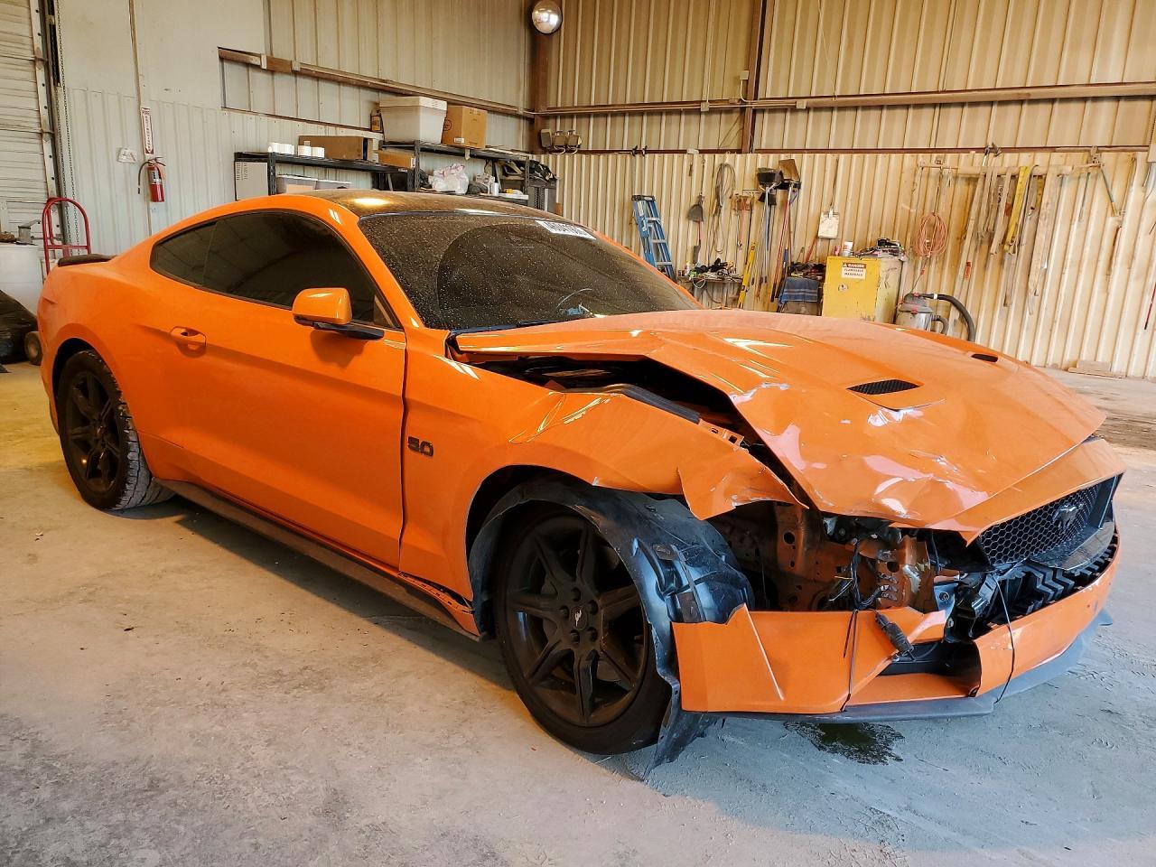 2020 Ford Mustang Gt - zdjęcie 4