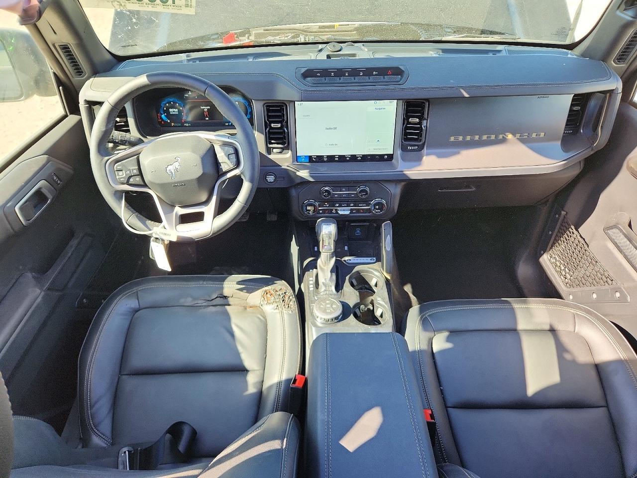 2025 Ford Bronco Badlands - zdjęcie 8