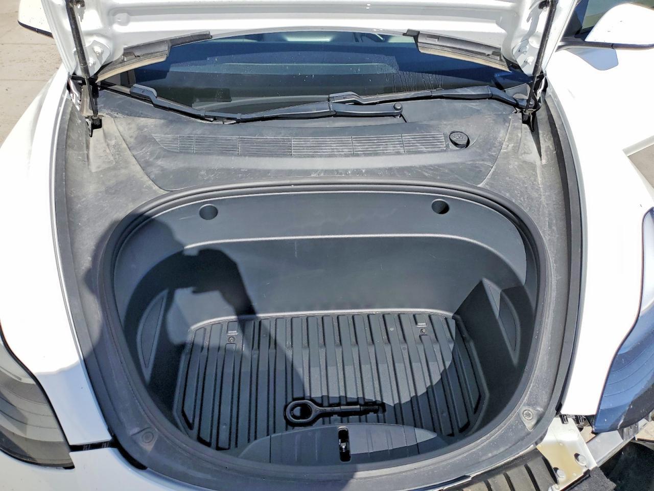 2021 Tesla Model 3 - zdjęcie 11